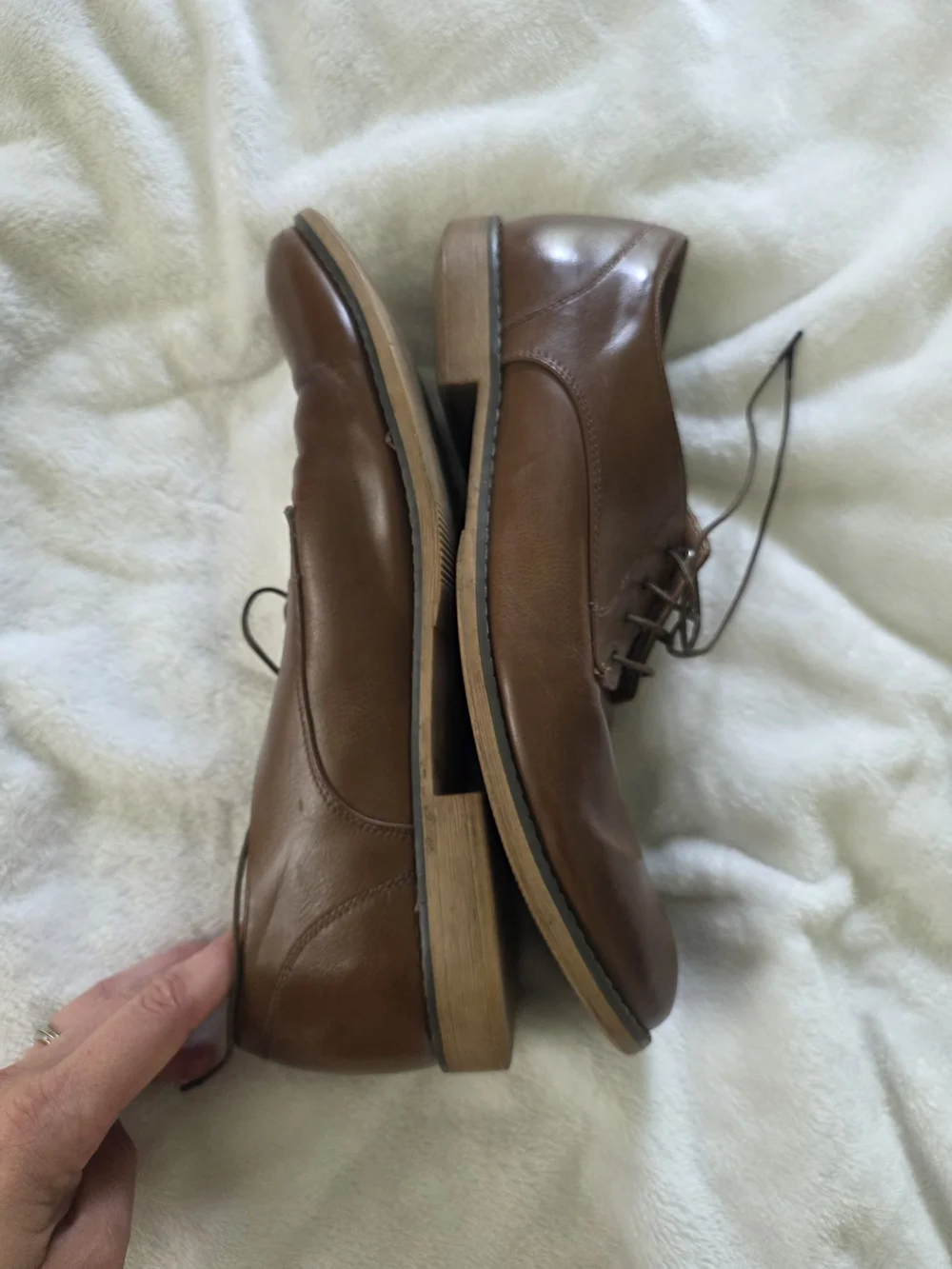 Classic Men's Brown Leather Lace-Up Dress Shoes
